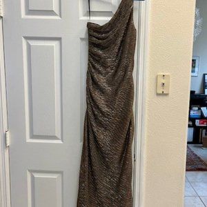 Laundry By Shelli Segal Gown Sz 6 One Shoulder Sleeveless Side Slit Black & Gold